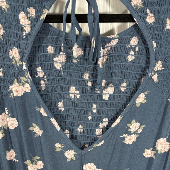 American Eagle Outfitters Blue Floral romper - Picture 7 of 12